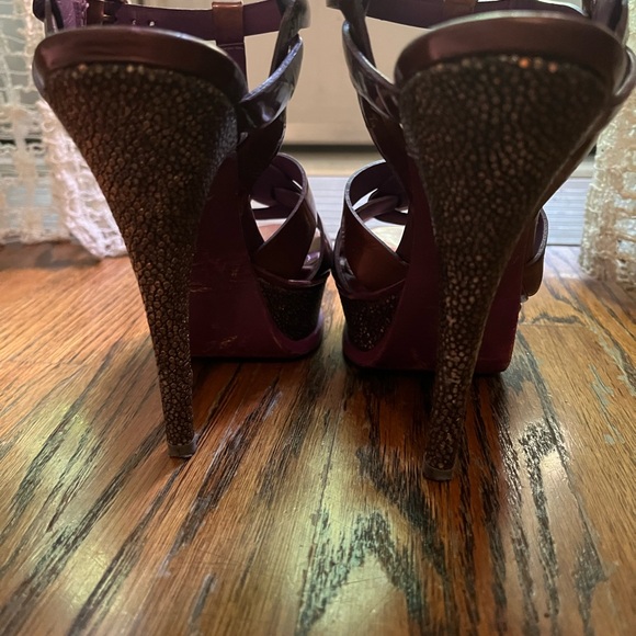 Vintage YSL Tribute RARE Platform Stingray T Strap 5.5 - Picture 14 of 14